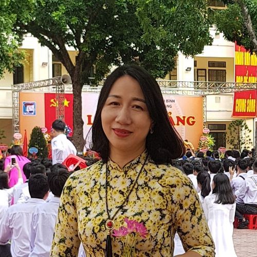 Cô: Lê Thị Hòa Bình